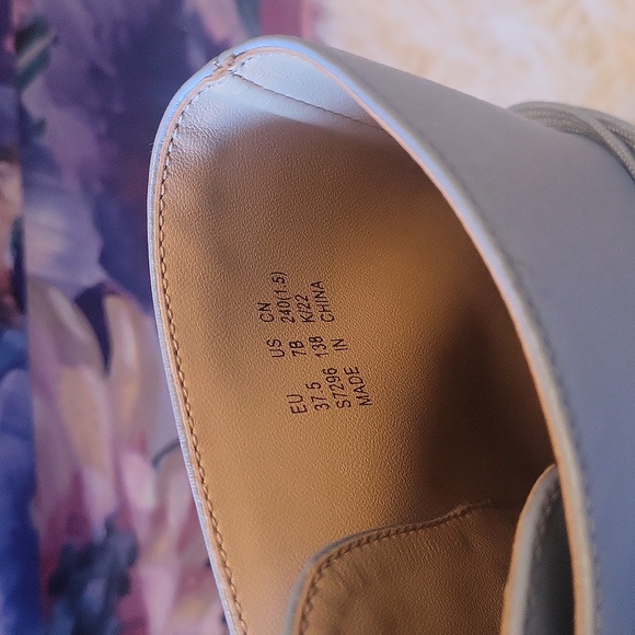 STUART WEITZMAN MCKENZEE BLUE LETHER  LACE-UP  ANKLE COMBAT BOOTS WOMANS SIZE 7B - Picture 5 of 11